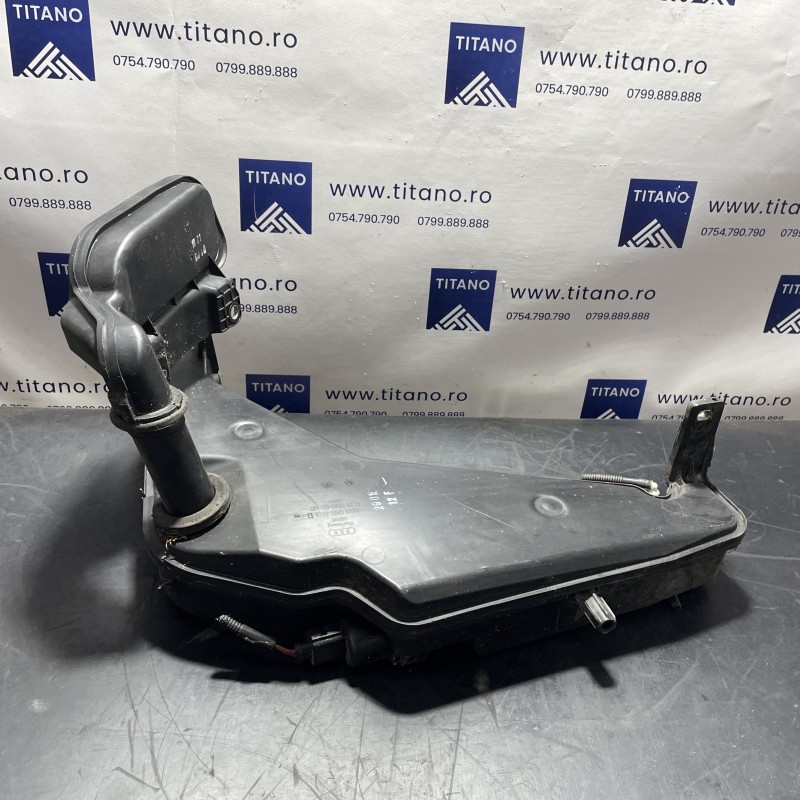 Vas lichid parbriz strop gel / Audi Q5 8R 2012 / Caroserie, oglinzi si faruri