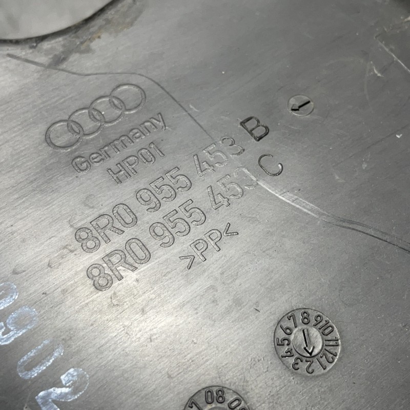 Vas lichid parbriz strop gel / Audi Q5 8R 2012 / Caroserie, oglinzi si faruri