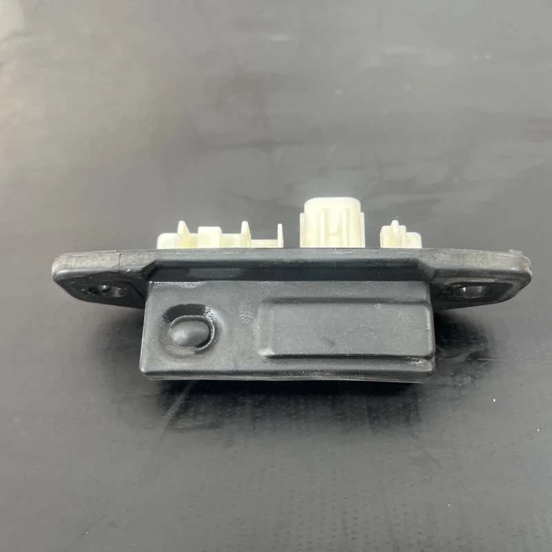Buton deschidere portbagaj Toyota 