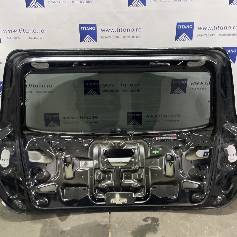 Haion / Audi Q5 8R 2012 / Caroserie, oglinzi si faruri