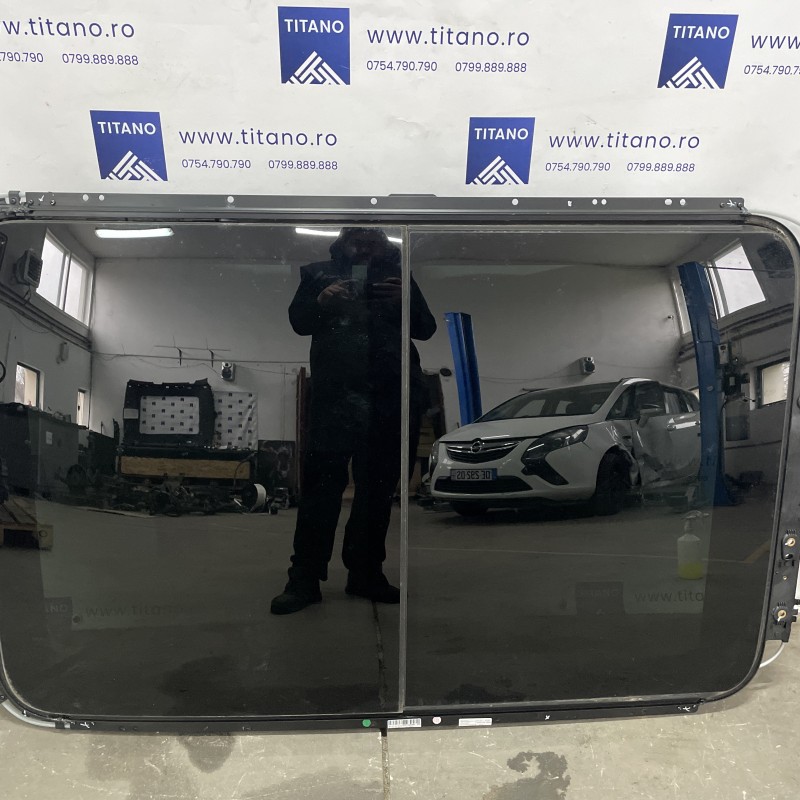 Trapa panoramica / Audi Q5 8R 2012 / Caroserie, oglinzi si faruri