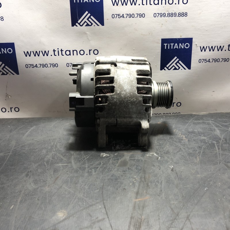 Alternator / Audi Q5 8R 2012 / Motor, racire si evacuare