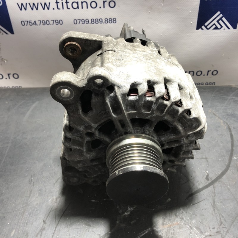 Alternator / Audi Q5 8R 2012 / Motor, racire si evacuare