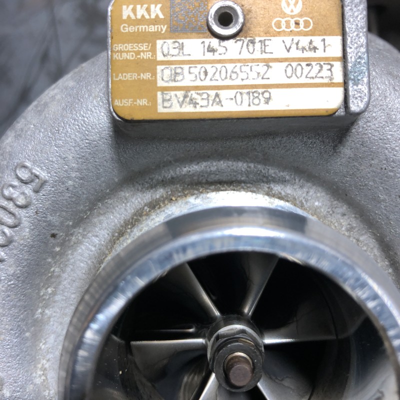 Turbosuflanta turbo turbina / Audi Q5 8R 2012 / Motor, racire si evacuare