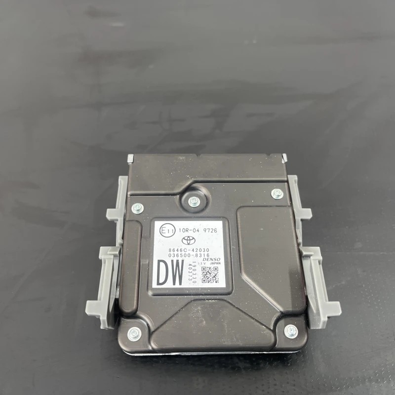 Camera frontala / Toyota Rav4 XA40 2020 / Audio si electronice