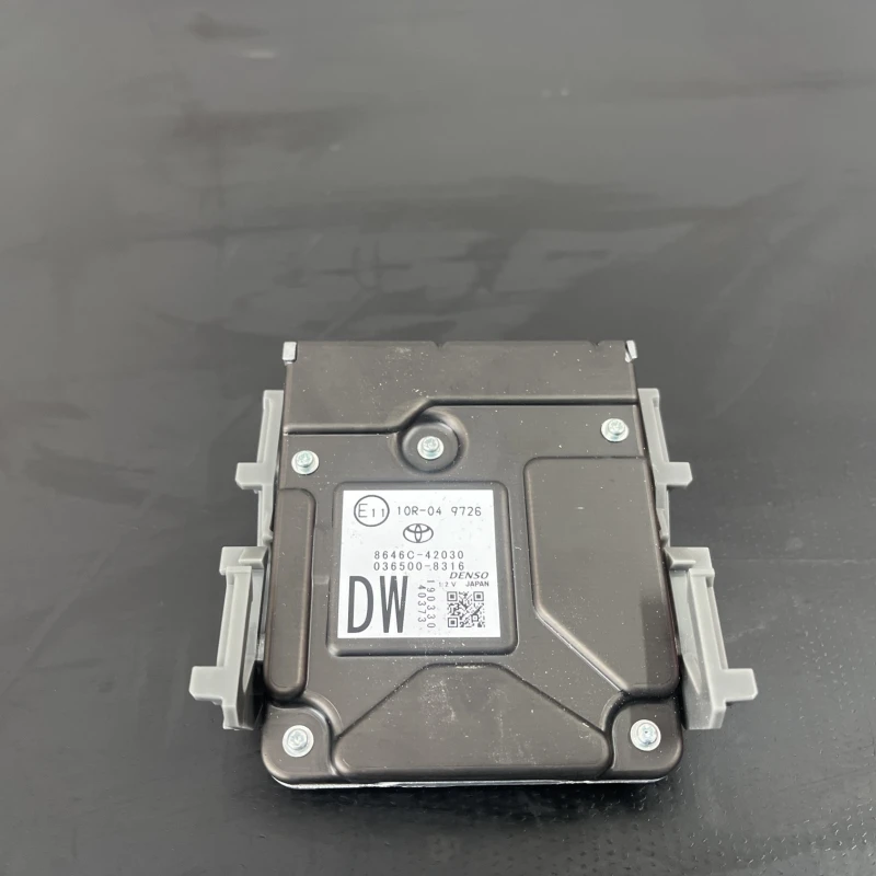 Camera frontala / Toyota Rav4 XA40 2020 / Audio si electronice