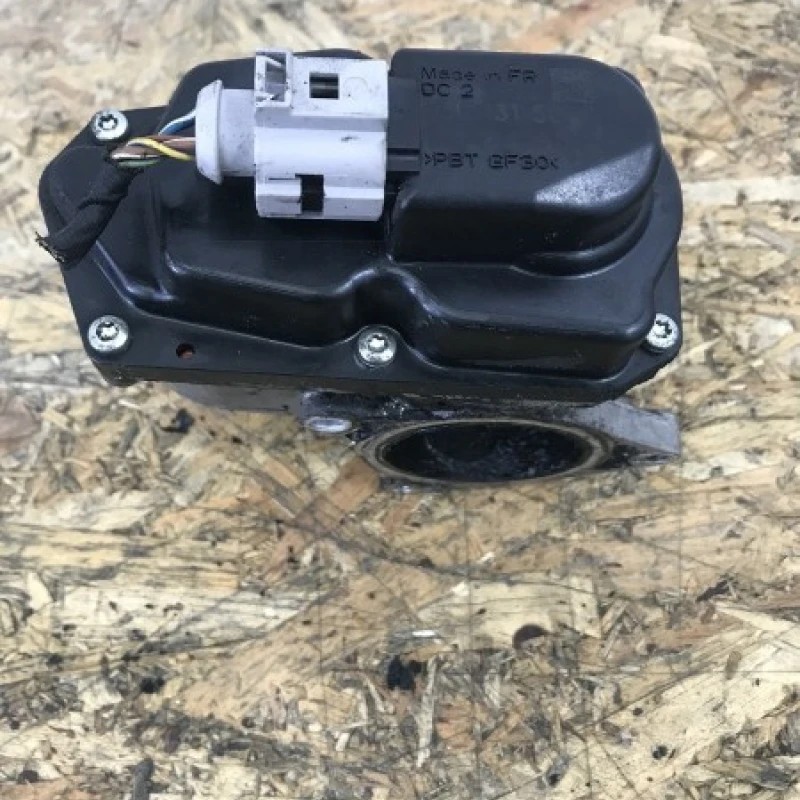 EGR / Volkswagen Passat B6 2010 / Motor, racire si evacuare