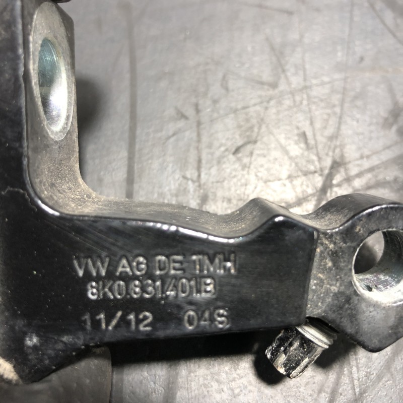 Balamale usa stanga fata / Audi Q5 8R 2012 / Caroserie, oglinzi si faruri