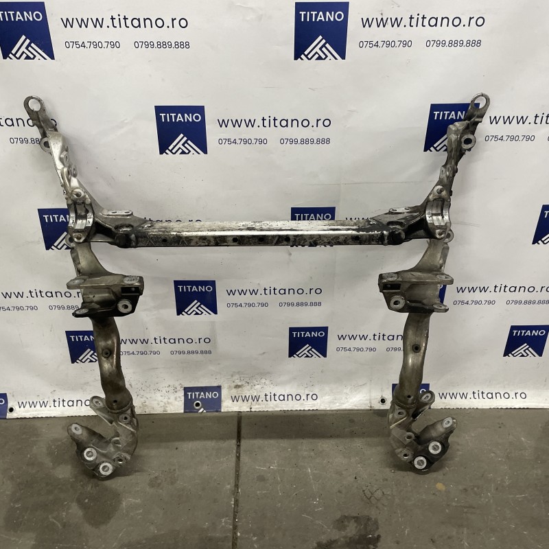 Punte fata jug suport motor / Audi Q5 8R 2012 / Directie si suspensie
