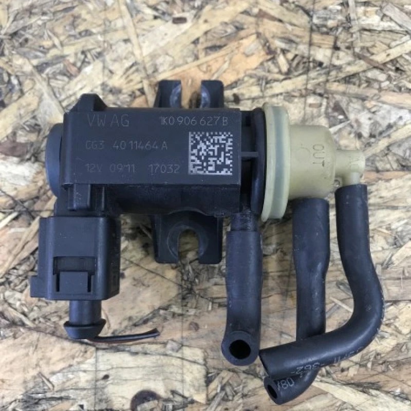 Supapa vacuum / Volkswagen Passat B6 2009 / Motor, racire si evacuare