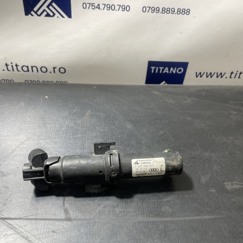 Spalator far stanga / Audi Q5 8R 2012 / Caroserie, oglinzi si faruri