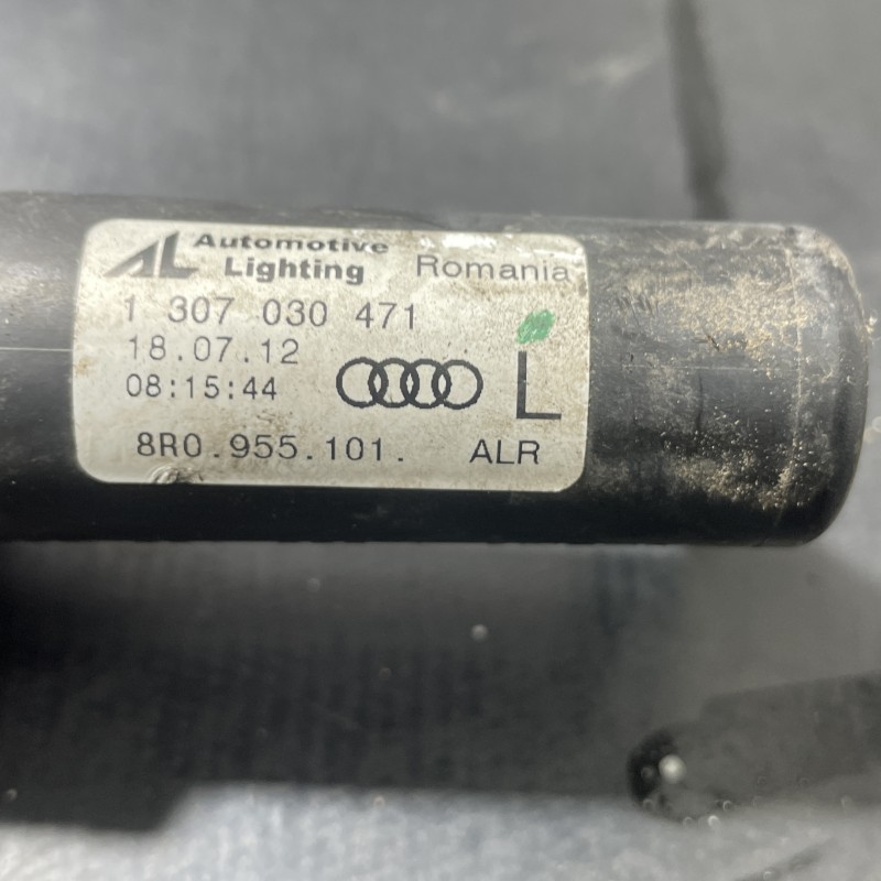 Spalator far stanga / Audi Q5 8R 2012 / Caroserie, oglinzi si faruri