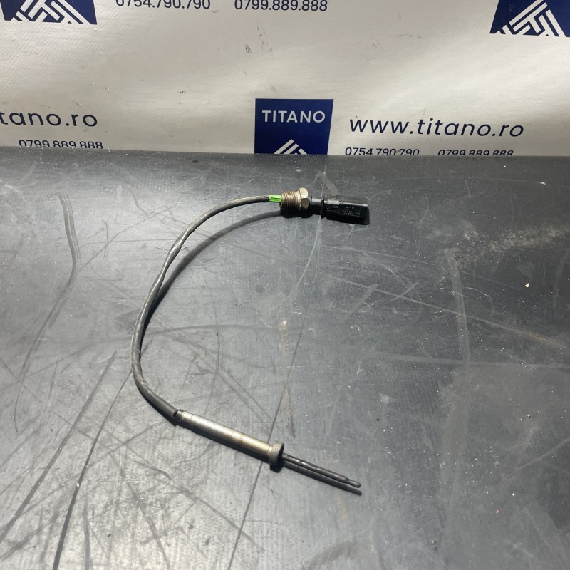 Senzor temperatura gaze / Audi Q5 8R 2012 / Motor, racire si evacuare