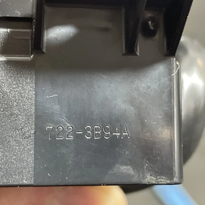 Joystick consola centrala / Toyota Rav4 XA40 2020 / Interior