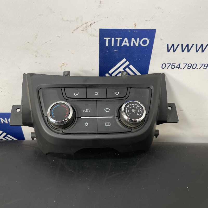 Panou climatronic / Opel Zafira C 2014 / Climatizare