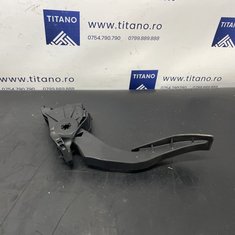 Pedala de accelratie / Opel Zafira C 2014 / Interior