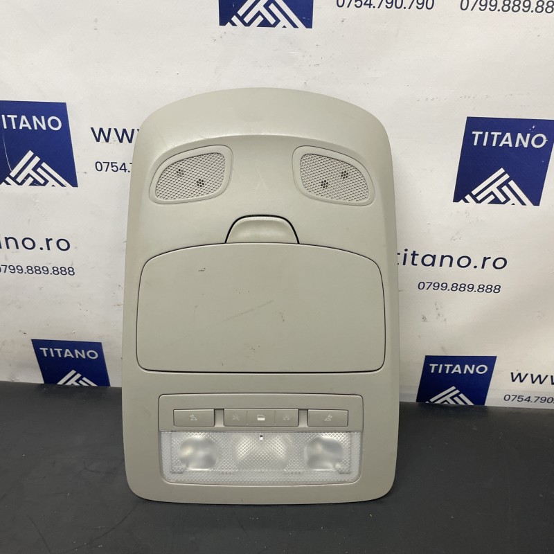 Lampa plafon / Opel Zafira C 2014 / Interior