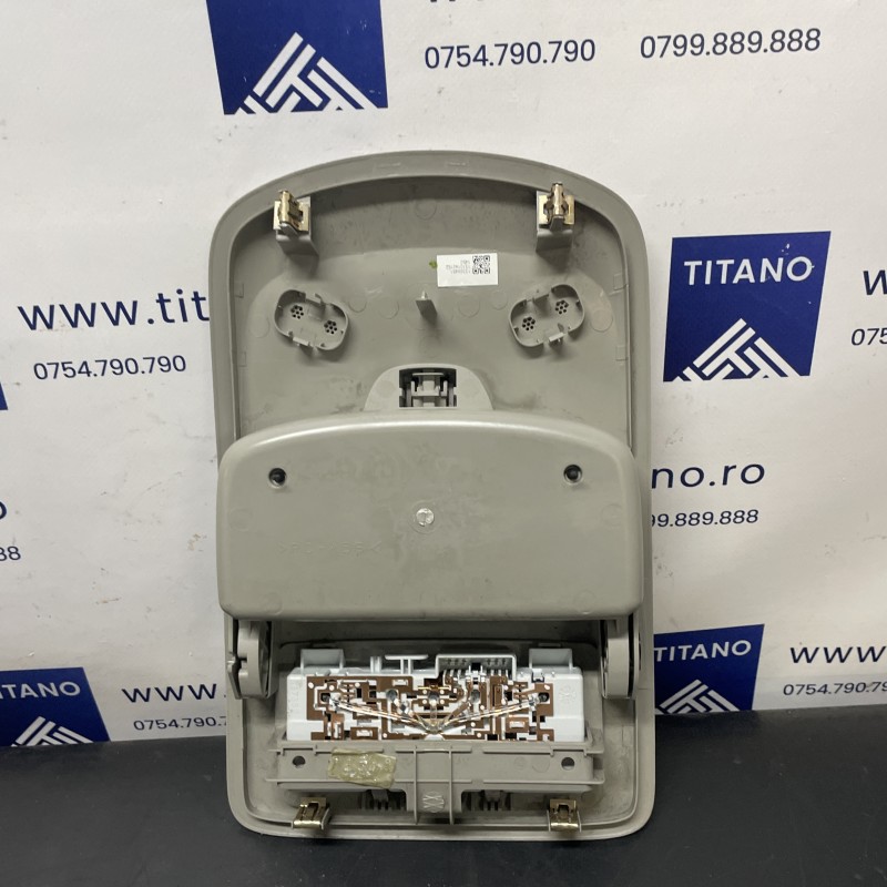 Lampa plafon / Opel Zafira C 2014 / Interior