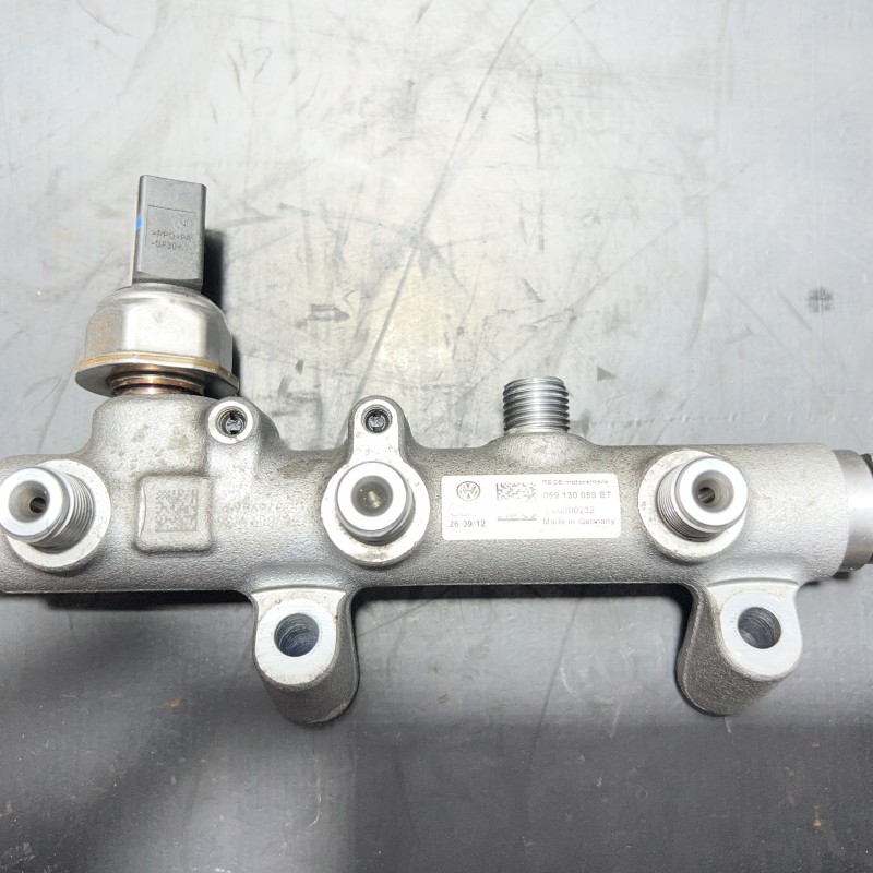 Rampa injectoare cu senzor / Audi A6 Allroad C7 2013 / Motor, racire si evacuare