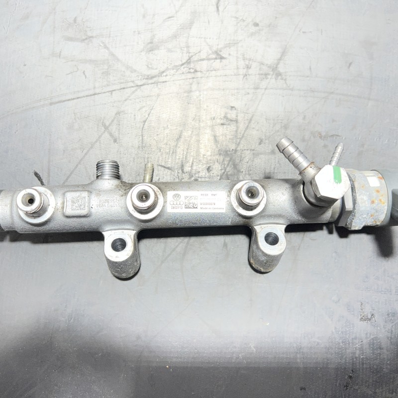 Rampa injectoare cu senzor Audi A6 C7 2013