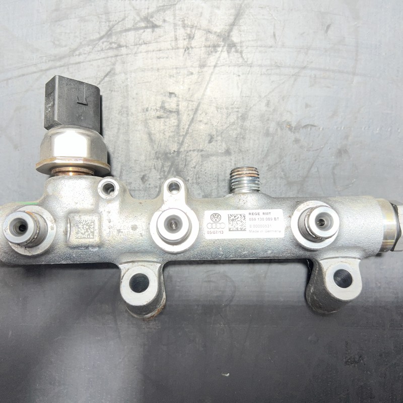 Rampa injectoare cu senzor Audi A6 C7 2013