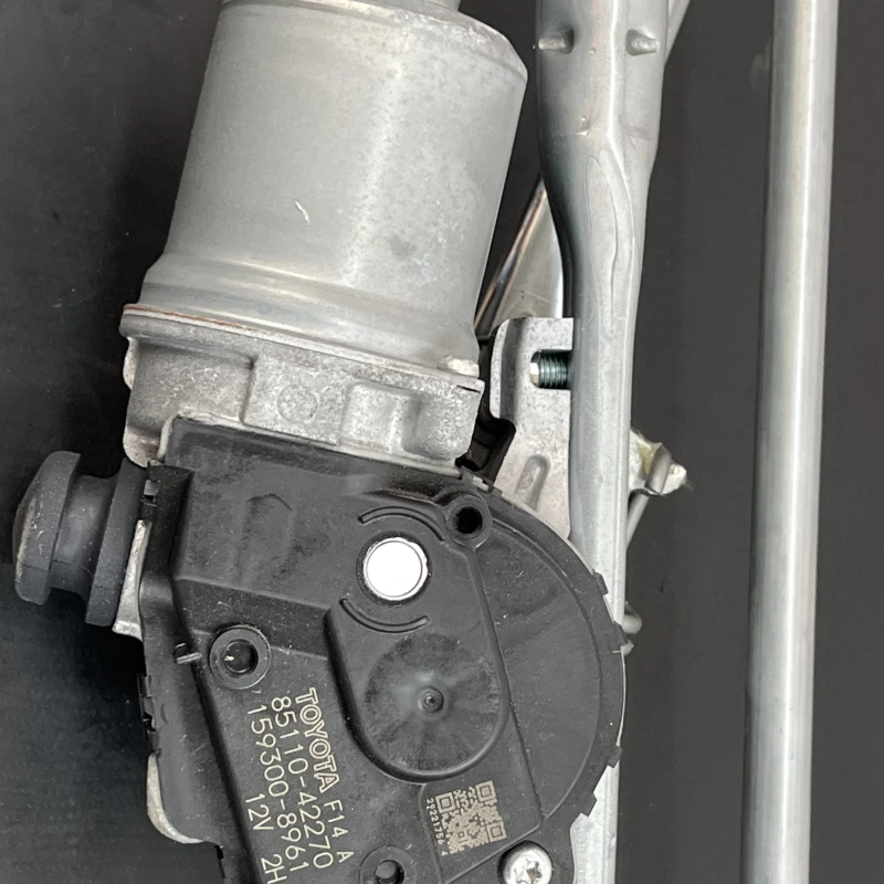 Ansamblu stergatoare cu motoras / Toyota Rav4 XA40 2024 / Caroserie, oglinzi si faruri