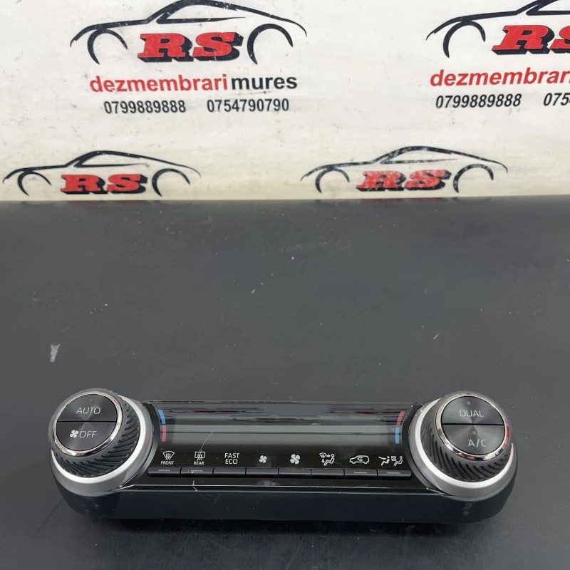 Panou climatronic / Toyota Rav4 XA40 2024 / Climatizare