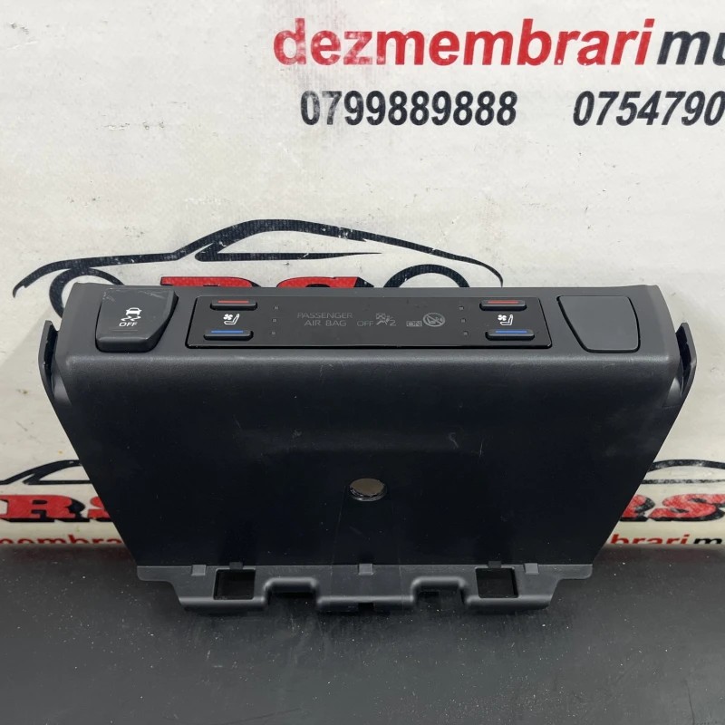 Panou comanda ventilatie scaune / Toyota Rav4 XA40 2020 / Caroserie, oglinzi si faruri