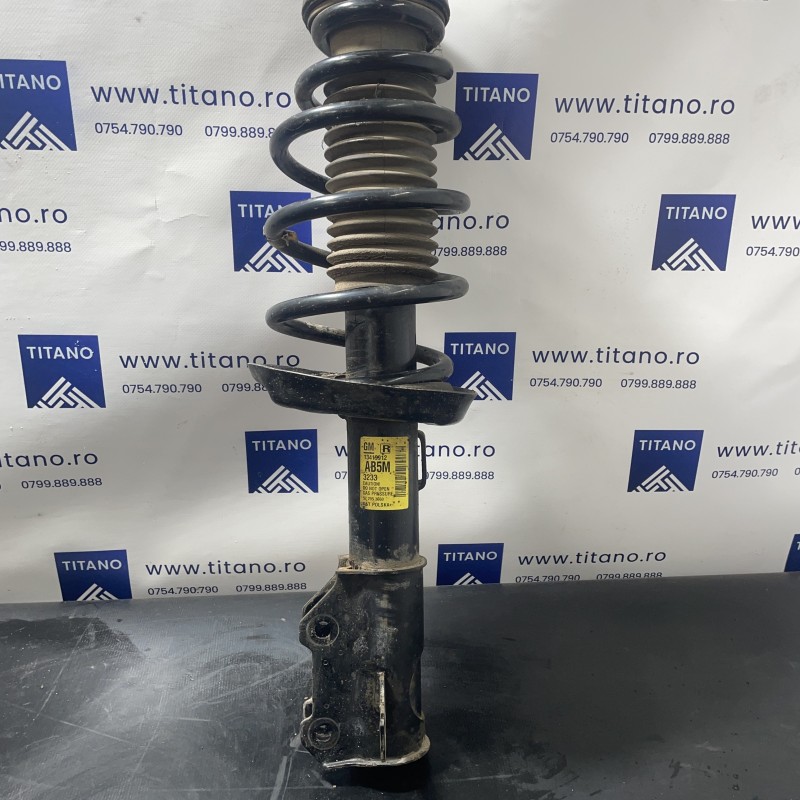 Amortizor telescop cu arc dreapta fata / Opel Zafira C 2014 / Directie si suspensie