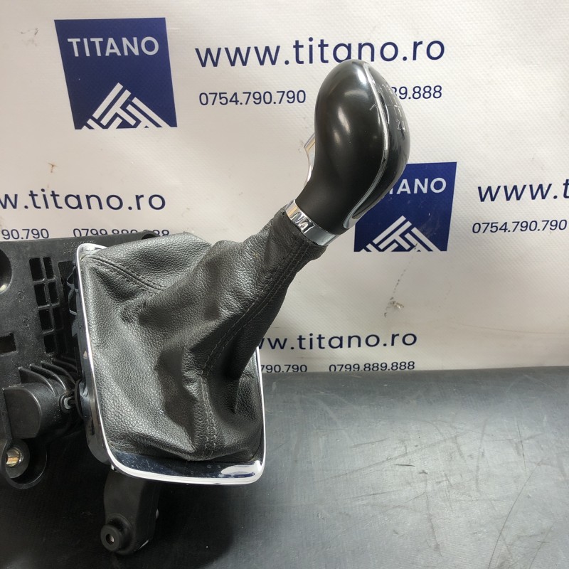 Nuca schimbator / Opel Zafira C 2014 / Interior