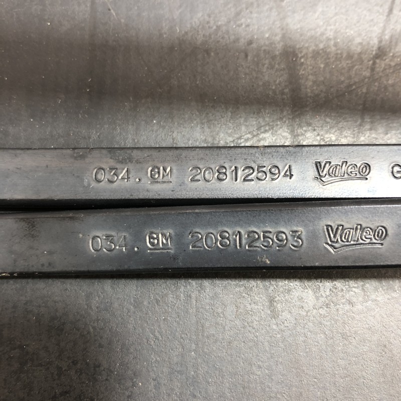 Brate stergatoare fata / Opel Zafira C 2014 / Caroserie, oglinzi si faruri