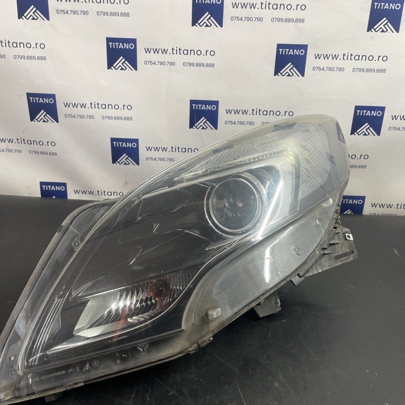 Far stanga / Opel Zafira C 2014 / Caroserie, oglinzi si faruri