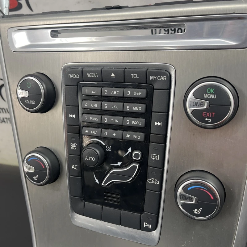 Panou climatronic / Volvo XC60 D3 2011 / Climatizare