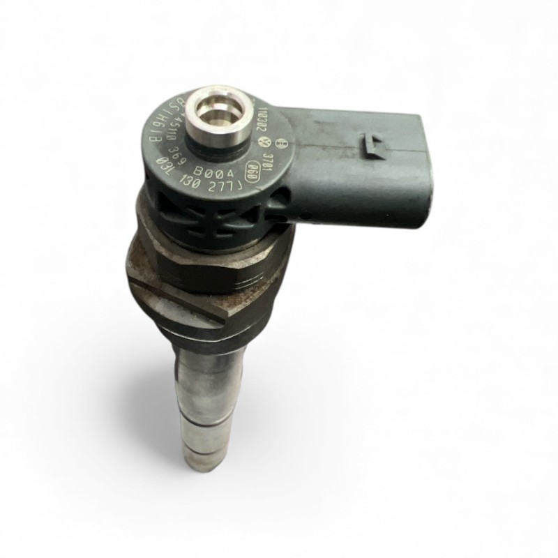 Injector / Volkswagen Passat B7 2012 / Motor, racire si evacuare