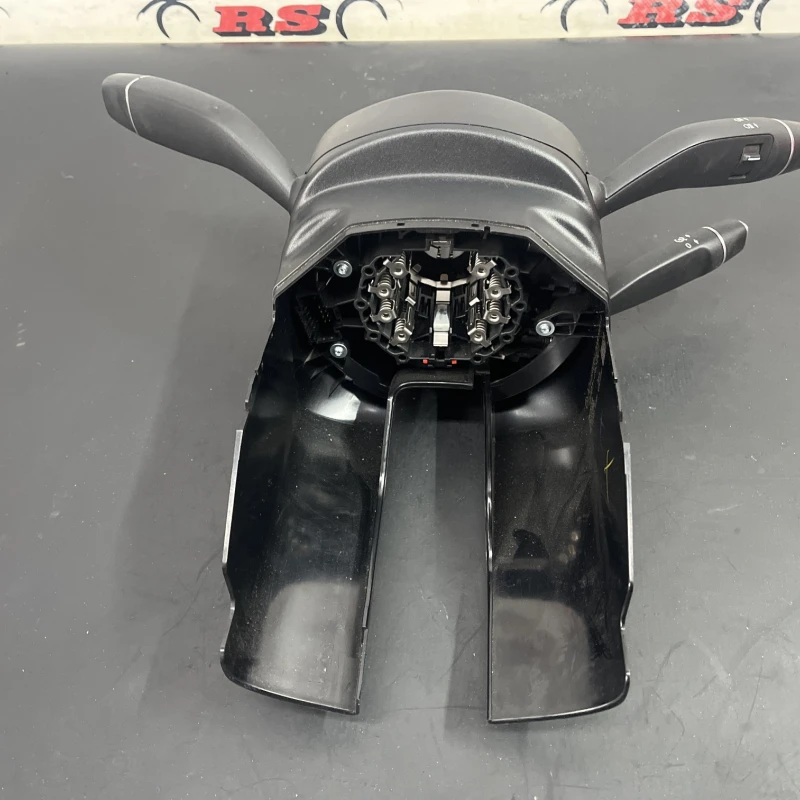 Spira volan cu manete / Mercedes-Benz A Class W169 2012 / Audio si electronice