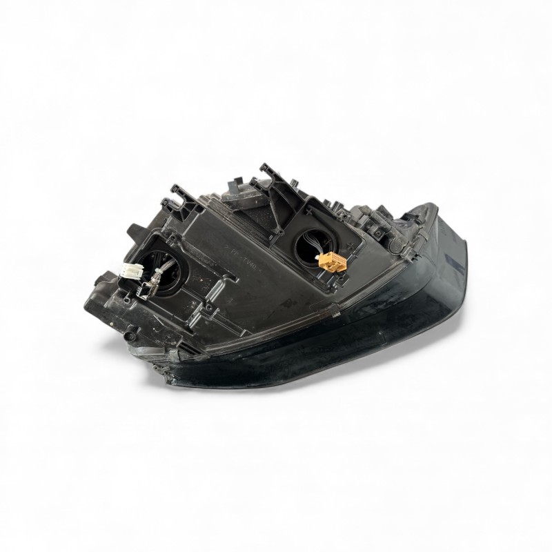 Far stanga xenon / Audi A4 B8 facelift 2013 / Caroserie, oglinzi si faruri