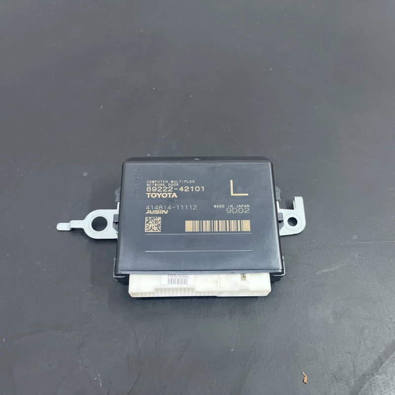 Calculator modul deschidere haion / Toyota Rav4 XA40 2020 / Audio si electronice