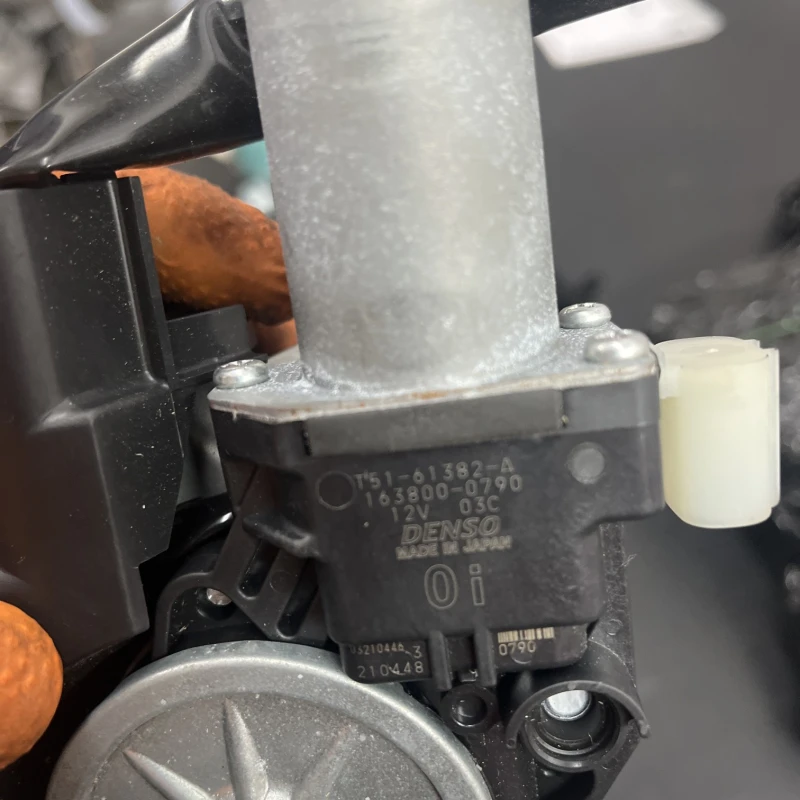Iala broasca haion / Toyota Rav4 XA40 2020 / Caroserie, oglinzi si faruri