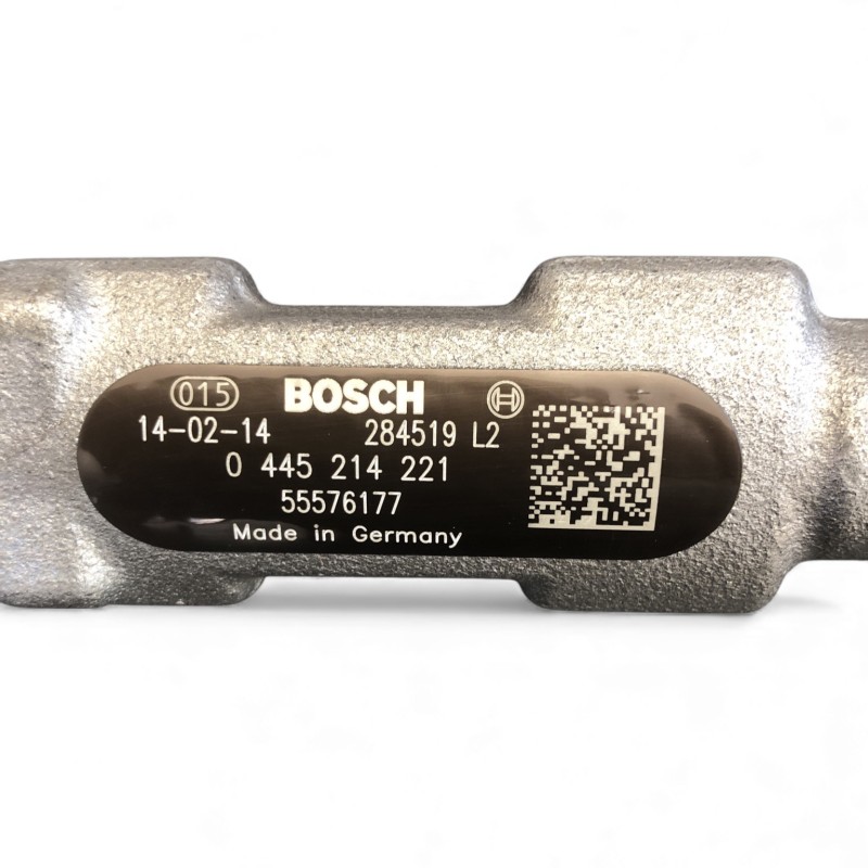 Rampa injectoare cu senzor / Opel Zafira C 2014 / Motor, racire si evacuare