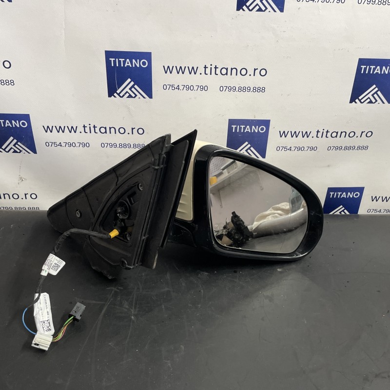 Oglinda dreapta / Mercedes-Benz E Class W213 2020 / Caroserie, oglinzi si faruri