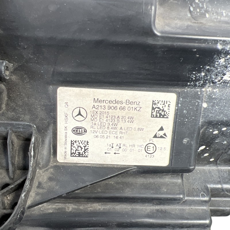 Far dreapta led / Mercedes-Benz E Class W213 2020 / Caroserie, oglinzi si faruri