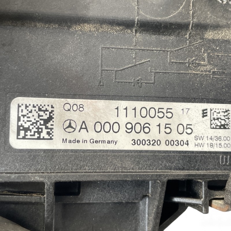 Borna baterie / Mercedes-Benz E Class W213 2020 / Audio si electronice