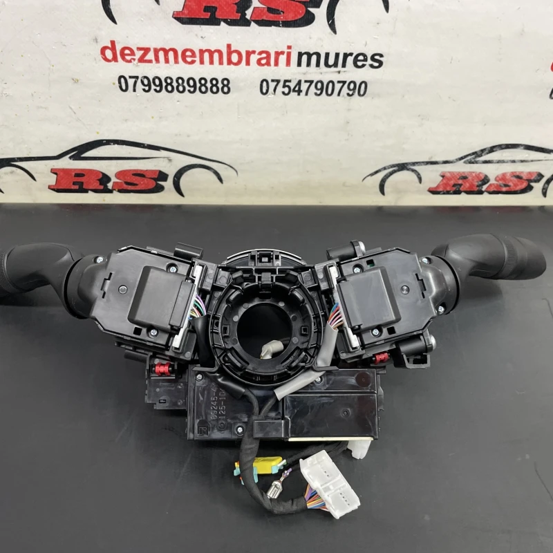 Spira volan cu manete / Toyota Rav4 XA40 2020 / Audio si electronice