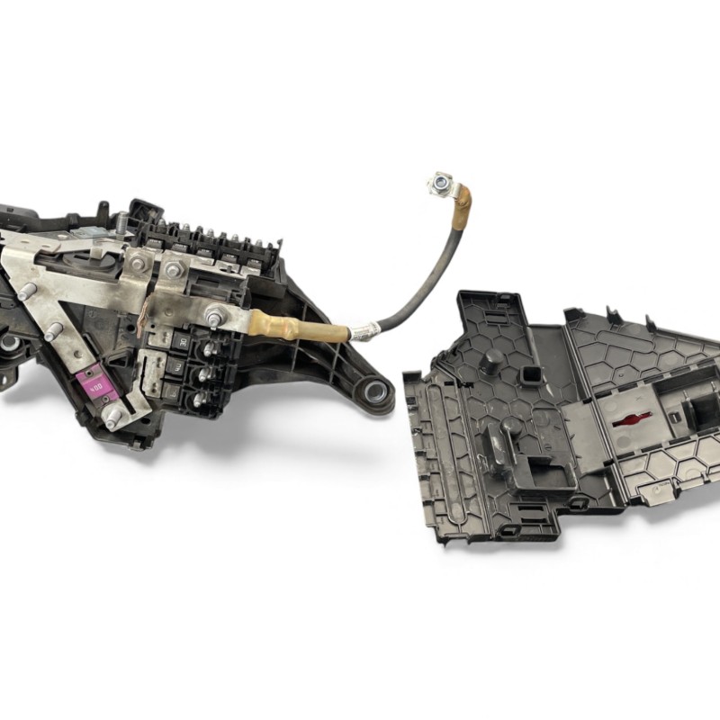 Cutie sigurante / Mercedes-Benz E Class W213 2020 / Audio si electronice