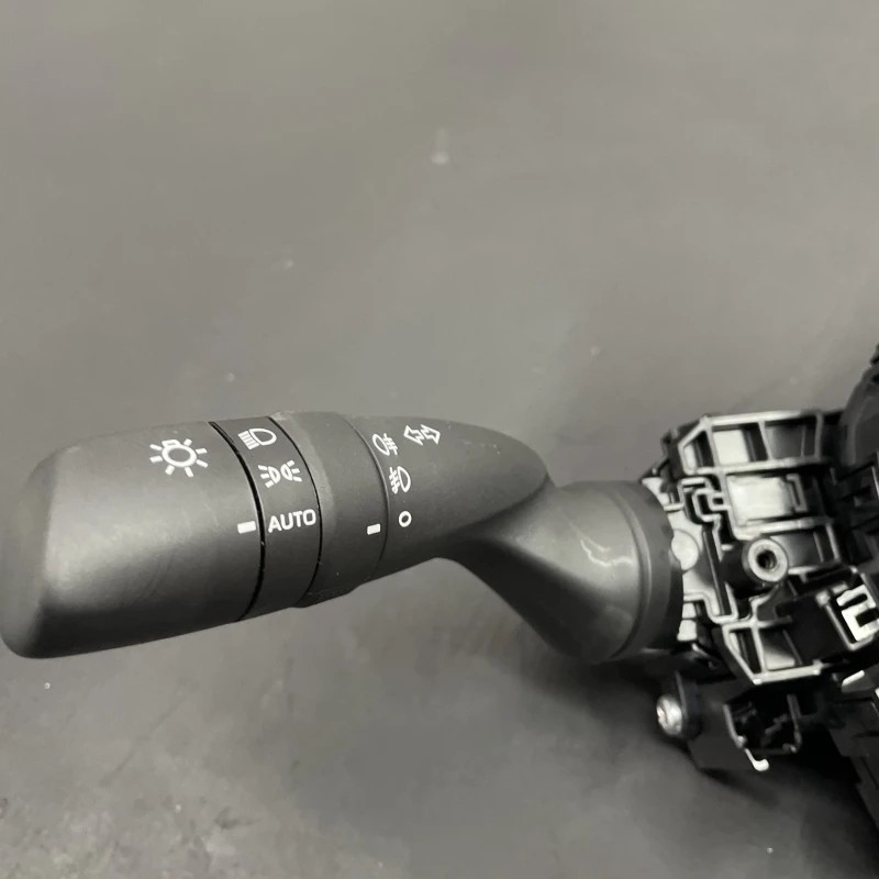 Spira volan cu manete / Toyota Rav4 XA40 2020 / Audio si electronice