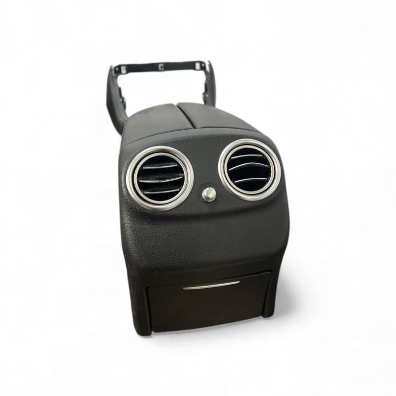 Cotiera centrala / Mercedes-Benz E Class W213 2020 / Interior