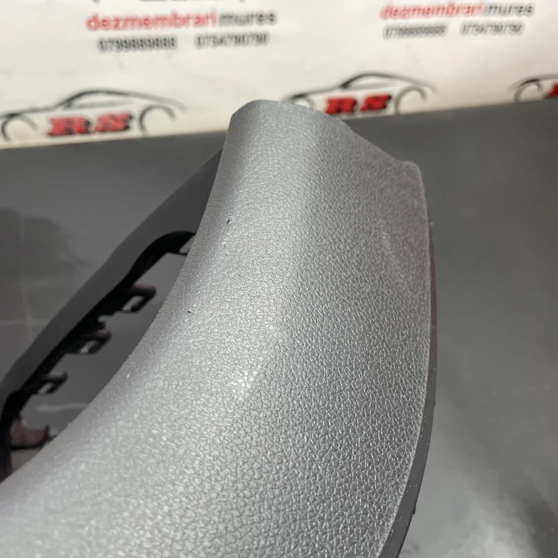 Plastic consola centrala / Mercedes-Benz A Class W176 2012 / Interior