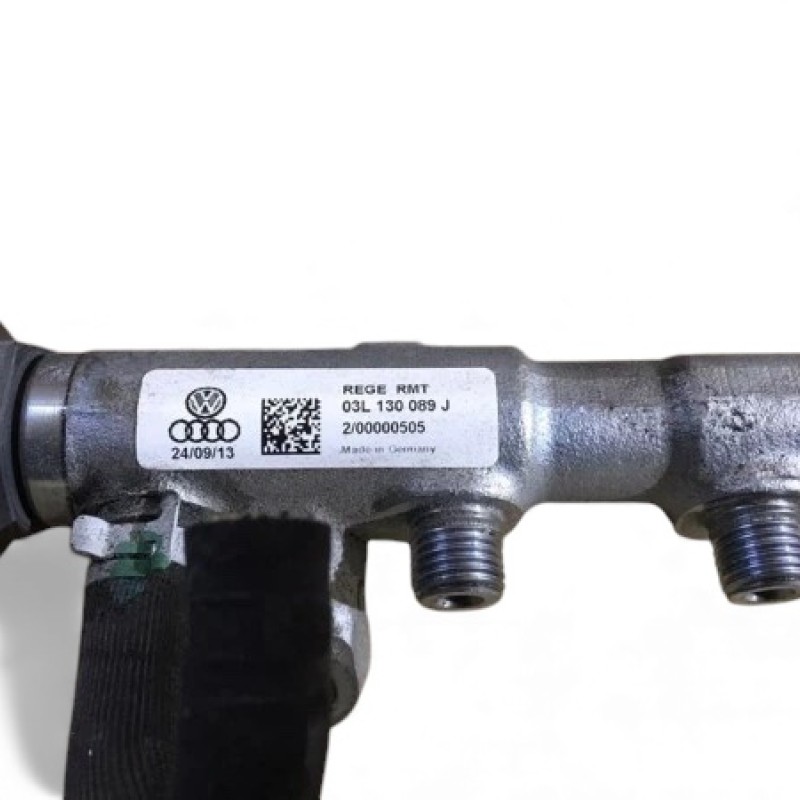 Rampa injectoare cu senzor / Volkswagen Passat B7 2014 / Motor, racire si evacuare