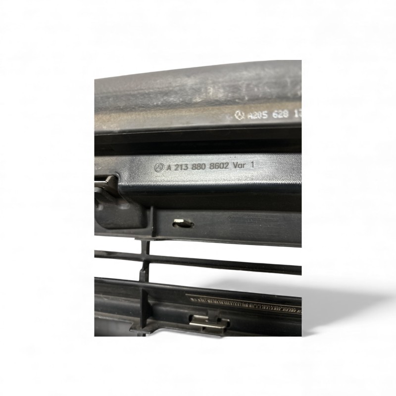 Grila radiator cu emblema / Mercedes-Benz E Class W213 2020 / Caroserie, oglinzi si faruri