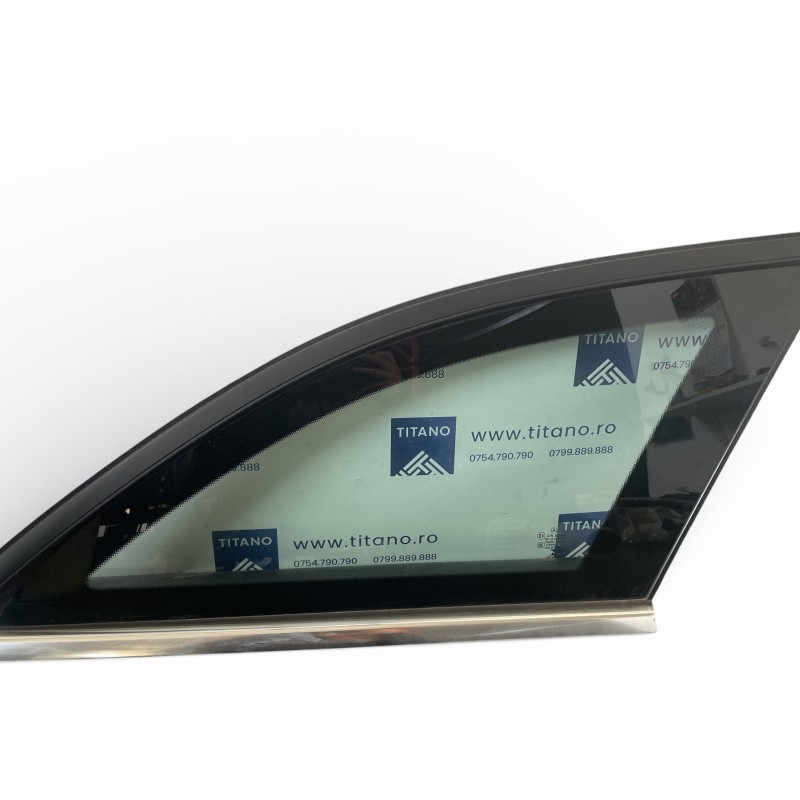 Geam dreapta spate mic / Mercedes-Benz E Class W213 2020 / Caroserie, oglinzi si faruri